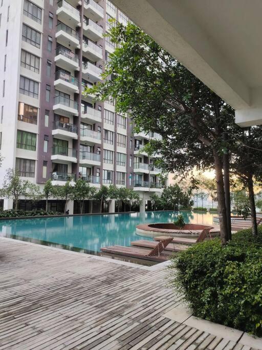 Urban360 Pool View With Netflix And Wifi Apartment Batu Caves Exterior photo
