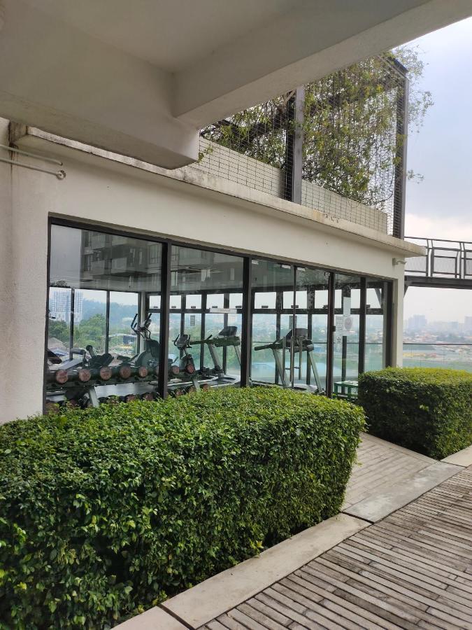 Urban360 Pool View With Netflix And Wifi Apartment Batu Caves Exterior photo